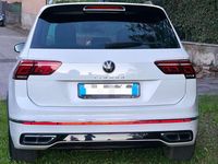 Usata VW Tiguan R-line 150 CV (110 kW) 2021 Bianco SUV