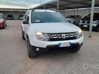 Usata Dacia Duster Lauréate 110 CV (80 kW) 2015 Bianco SUV