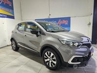 Usata Renault Captur 90 CV (66 kW) 2018 Grigio SUV