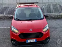 Usata Ford Transit Courier Titanium 75 CV (55 kW) 2018 Rosso Furgone