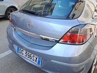 Usata Opel Astra 150 CV (110 kW) 2007 Grigio Berlina