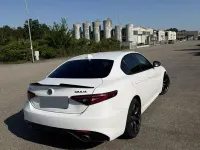 Usata Alfa Romeo Giulia 180 CV (132 kW) 2018 Bianco Berlina