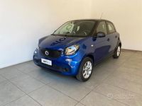 Usata Smart ForFour Proxy 71 CV (52 kW) 2017 Blu metallizzato Utilitaria