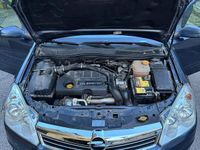Usata Opel Astra 101 CV (74 kW) 2007 Blu Berlina