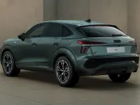 Nuova Audi Q3 Sportback Comfort 150 CV (110 kW) 2026 Verde salvia metallizzato SUV