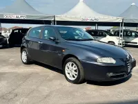 Usata Alfa Romeo 147 116 CV (85 kW) 2003 Blu Utilitaria