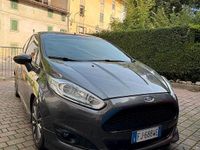 Usata Ford Fiesta ST-Line 68 CV (50 kW) 2017 Grigio Utilitaria