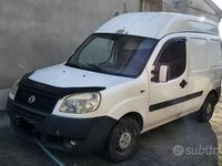 Usata Fiat Doblò 103 CV (75 kW) 2007 Monovolume