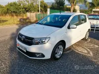 Usata Dacia Sandero Comfort 75 CV (55 kW) 2019 Bianco Berlina