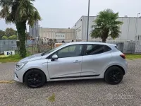 Usata Renault Clio V 101 CV (74 kW) 2021 Grigio Berlina