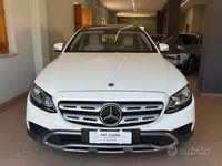 Usata Mercedes E220 Premium Plus 194 CV (142 kW) 2019 Bianco Station wagon