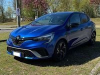 Begagnad Renault Clio V Engineered 145 HK (106 kW) 2023 Blå Sedan