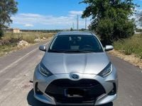 Usata Toyota Yaris Hybrid Trend 92 CV (67 kW) 2022 Grigio Utilitaria