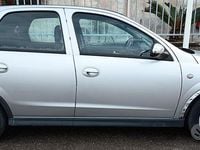 Usata Opel Corsa 69 CV (50 kW) 2005 Berlina