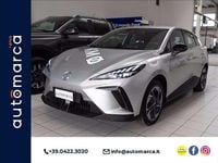 Nuova MG MG4 EV 53 kW (73 CV) 2025 Grigio metallizzato Utilitaria