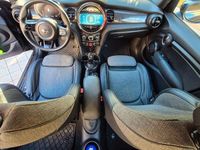 Begagnad Mini ONE 136 HK (100 kW) 2021 Halvkombi