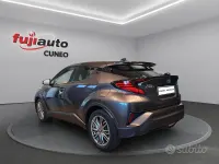 Usata Toyota C-HR Lounge 122 CV (89 kW) 2022 Dark grey met SUV