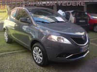 Usata Lancia Ypsilon Silver 85 CV (62 kW) 2015 Grigio Utilitaria