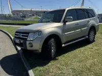 Usata Mitsubishi Pajero Instyle 250 CV (183 kW) 2010 SUV