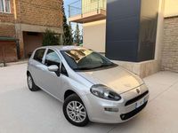 Usata Fiat Punto Lounge 77 CV (56 kW) 2016 Argento Berlina