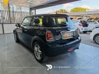 Usata Mini Cooper D Chili 109 CV (80 kW) 2007 Nero Utilitaria