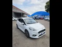 Usata Ford Fiesta 86 CV (63 kW) 2019 Bianco Utilitaria