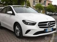 Usata Mercedes B180 116 CV (85 kW) 2019 Bianco Utilitaria