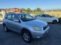 Usata Toyota RAV4 Luxury 136 CV (100 kW) 2006 Argento SUV