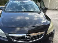 Usata Opel Astra 110 CV (80 kW) 2010 Nero Berlina