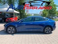 Usata Tesla Model 3 Standard Range 239 kW (325 CV) 2020 Blu/azzurro Berlina