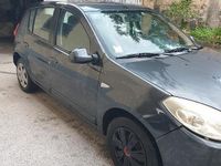 Gebraucht Dacia Sandero 75 PS (55 kW) 2010 Schwarz Limousine