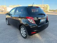 Usata Toyota Yaris Lounge 90 CV (66 kW) 2012 Nero Utilitaria