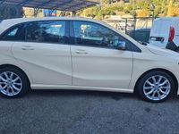 Begagnad Mercedes B200 Premium 136 HK (100 kW) 2017 Beige Minibuss