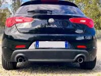 Usata Alfa Romeo Giulietta Quadrifoglio 140 CV (102 kW) 2011 Nero Utilitaria