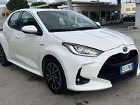 Gebraucht Toyota Yaris Hybrid Trend 92 PS (67 kW) 2021 Weiß Limousine