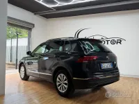 Usata VW Tiguan R-line 150 CV (110 kW) 2023 Grigio SUV