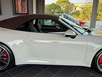 Usata Porsche 911 Carrera 4S Cabriolet 450 CV (330 kW) 2019 Gridio gesso Cabrio
