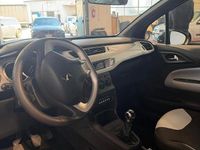 Usata Citroën DS3 92 CV (67 kW) 2011 Rosso Utilitaria