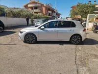 Usata VW Golf VIII R-line 150 CV (110 kW) 2023 Grigio Berlina