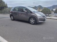 Usata Honda Jazz 90 CV (66 kW) 2011 Grigio Utilitaria