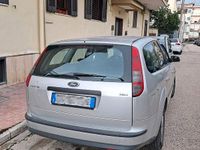 Usata Ford Focus 90 CV (66 kW) 2005 Grigio Station wagon