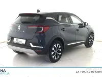 Usata Renault Captur Techno 101 CV (74 kW) 2024 Blu marine SUV