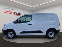 Uusi Peugeot Partner S 102 HP (75 kW) 2025 Peessi Tila-auto