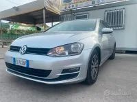 Używany VW Golf VII Comfortline 105 KM (77 kW) 2013 Srebrny Sedan/Limuzyna
