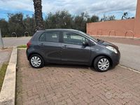 Usata Toyota Yaris 90 CV (66 kW) 2008 Grigio Utilitaria