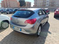 Usata Opel Astra 110 CV (80 kW) 2013 Grigio Berlina