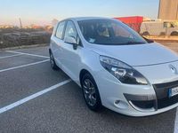 Usata Renault Scénic III Luxe 110 CV (80 kW) 2011 Bianco Monovolume