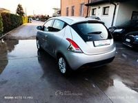 Usata Lancia Ypsilon Platinum 69 CV (50 kW) 2016 Argento Utilitaria