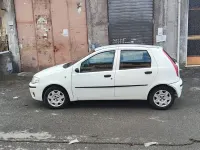 Usata Fiat Punto Dynamic 69 CV (50 kW) 2005 Bianco Utilitaria