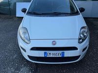 Usata Fiat Grande Punto 77 CV (56 kW) 2012 Bianco Utilitaria